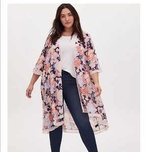 Torrid pink floral kimono